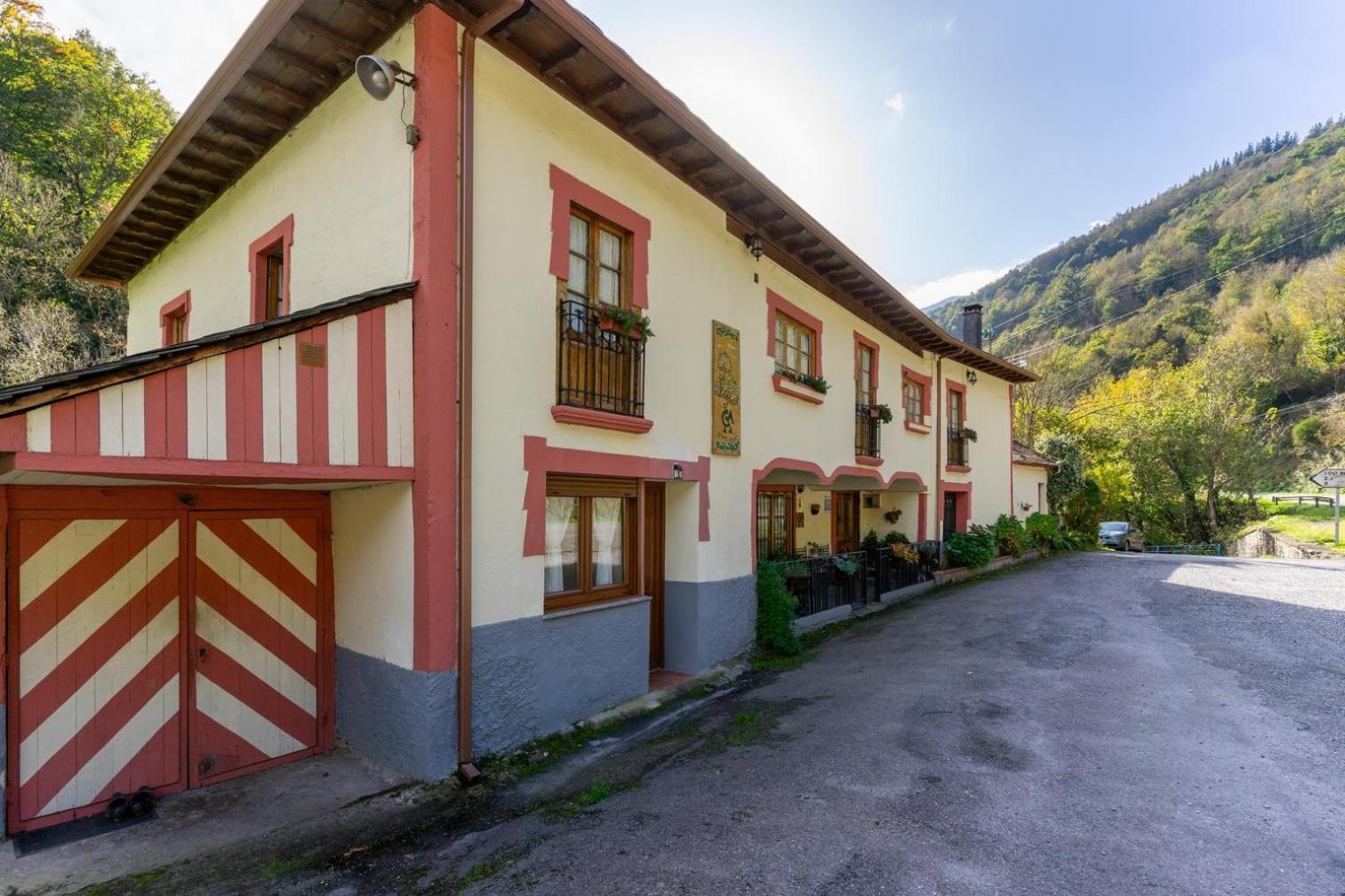 Casa De Aldea La Pescal Casa de hóspedes Exterior foto